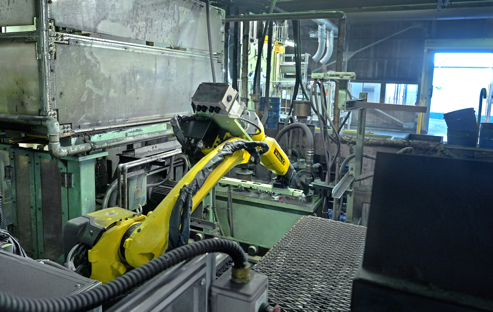 表面安定剤塗布ロボット